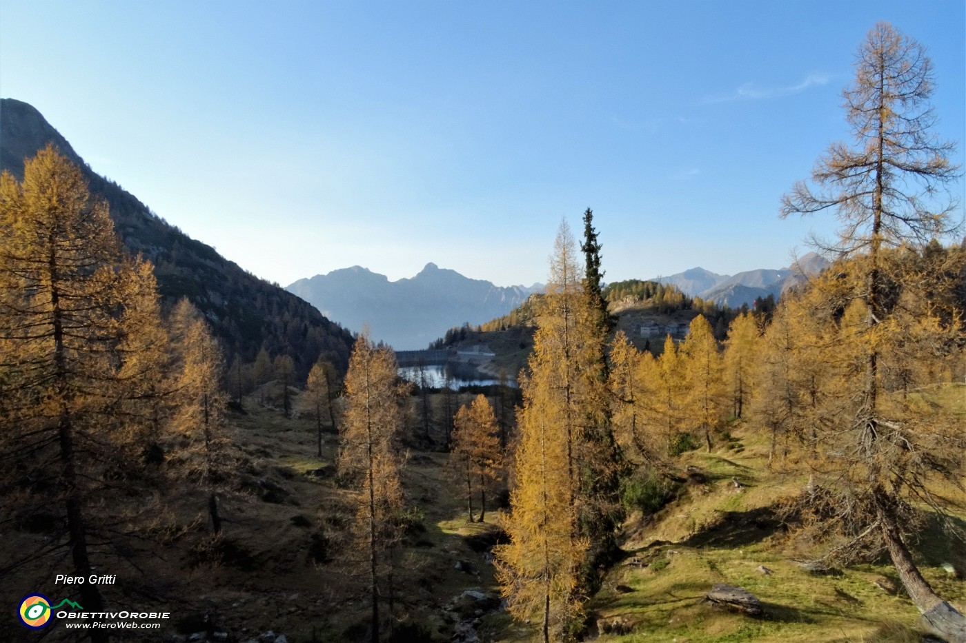 74 Zoom su Lago Piano Casere con Pegherolo.JPG